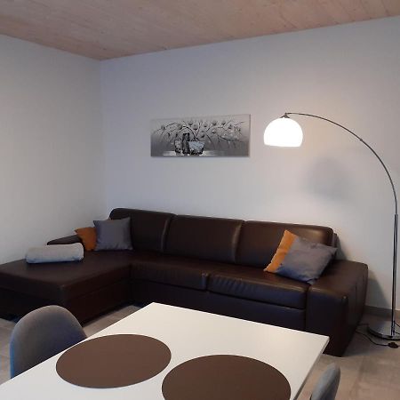Erdgeschoss-Appartement Mit Seeblick Ahrensbok Esterno foto