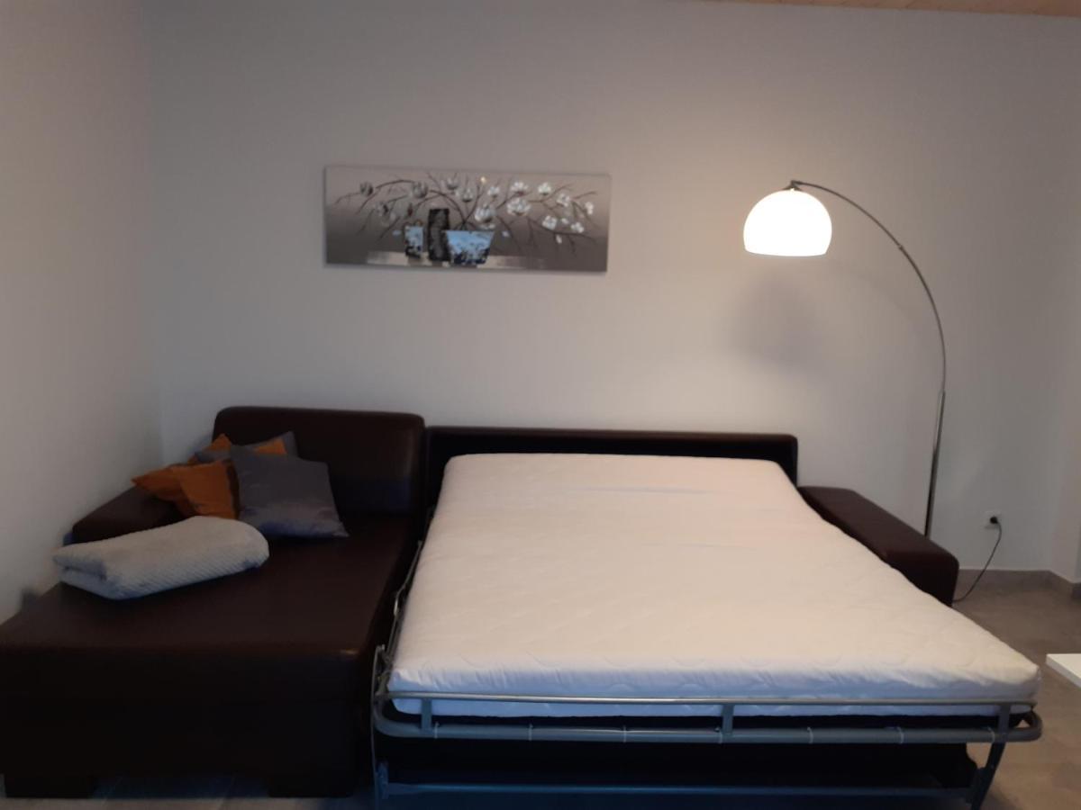 Erdgeschoss-Appartement Mit Seeblick Ahrensbok Esterno foto